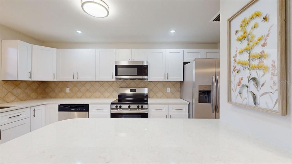 For Sale: $565,000 (2 beds, 2 baths, 1400 Square Feet)