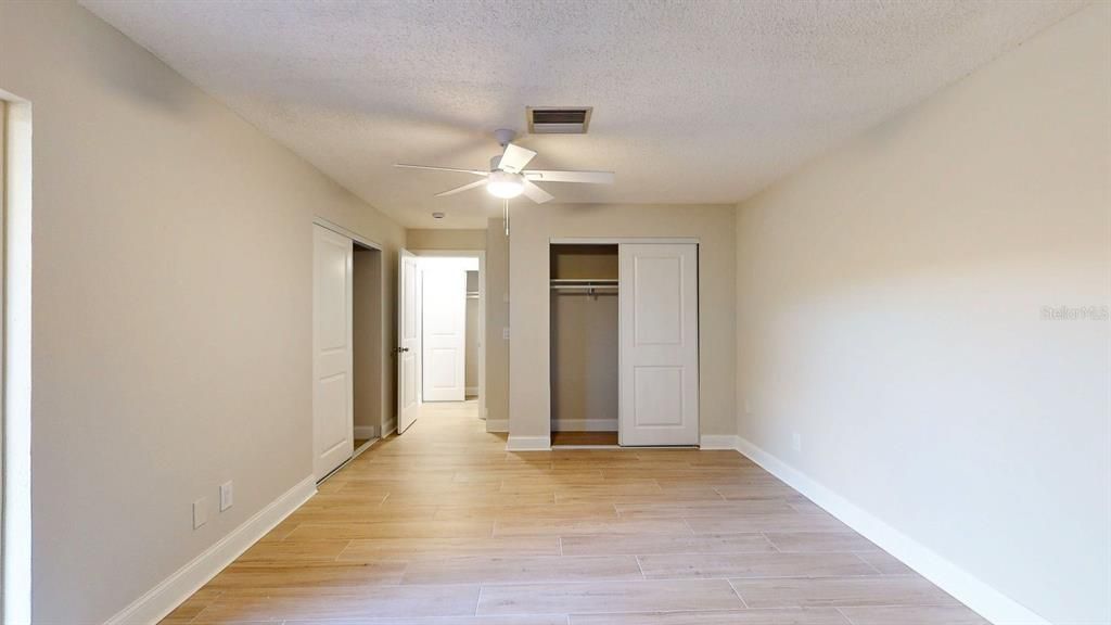 For Sale: $565,000 (2 beds, 2 baths, 1400 Square Feet)