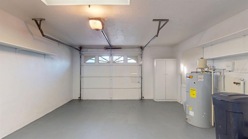 For Sale: $565,000 (2 beds, 2 baths, 1400 Square Feet)