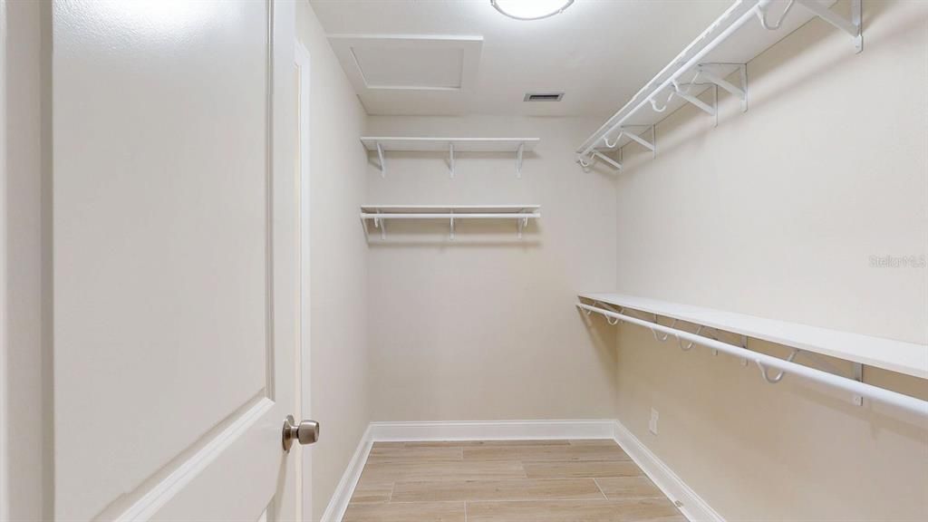 For Sale: $565,000 (2 beds, 2 baths, 1400 Square Feet)