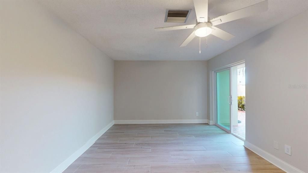 For Sale: $565,000 (2 beds, 2 baths, 1400 Square Feet)