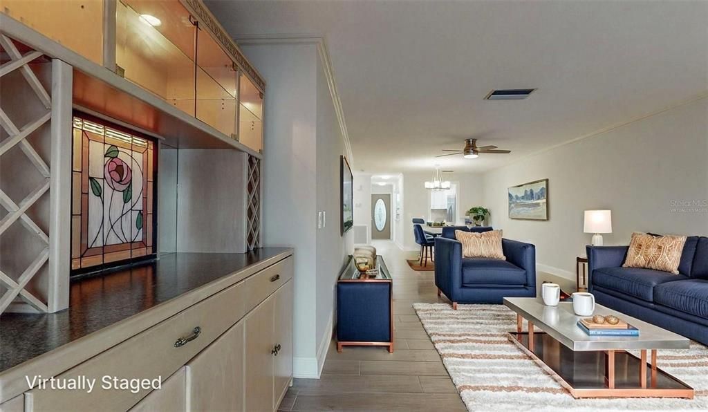 For Sale: $565,000 (2 beds, 2 baths, 1400 Square Feet)