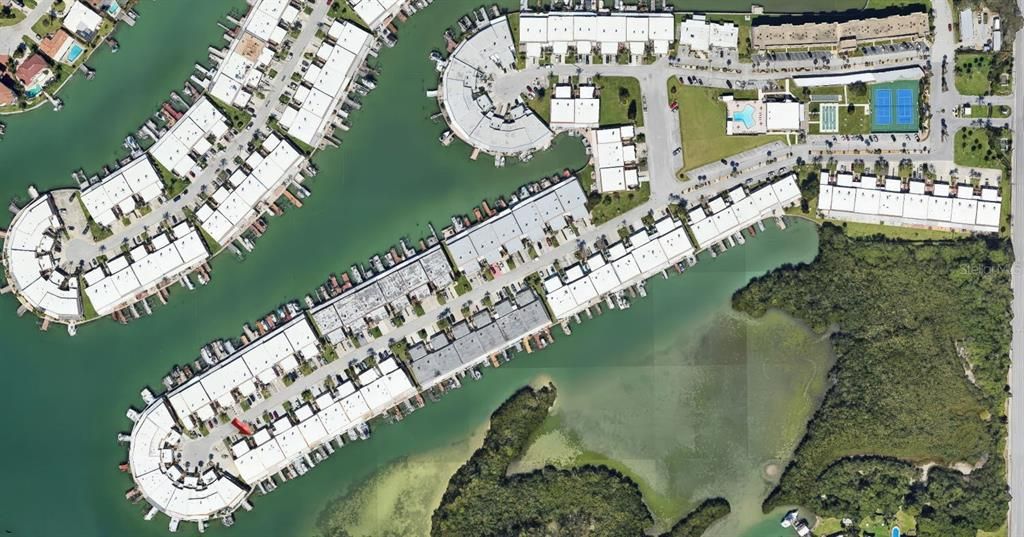 For Sale: $565,000 (2 beds, 2 baths, 1400 Square Feet)