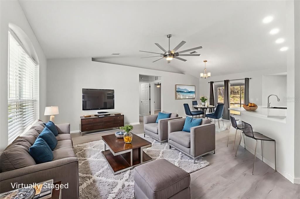 待售: $349,950 (3 贝兹, 2 浴室, 1467 平方英尺)