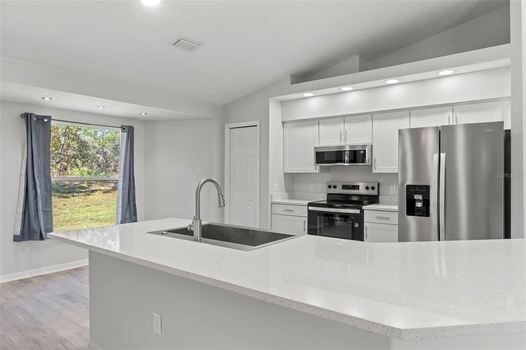 待售: $349,950 (3 贝兹, 2 浴室, 1467 平方英尺)