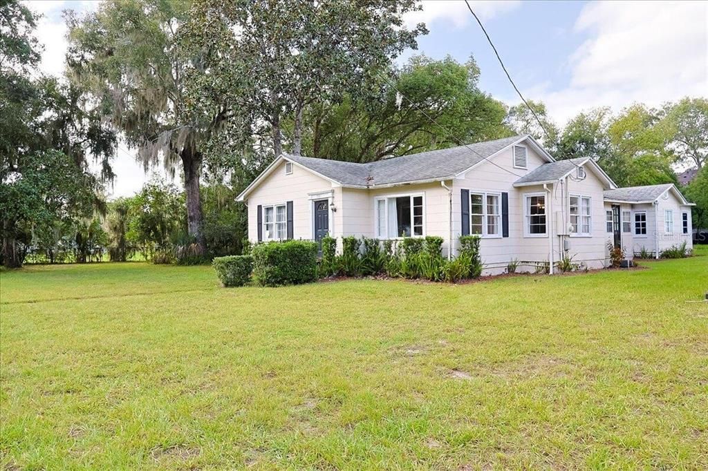 En Venta: $215,000 (3 camas, 2 baños, 1526 Pies cuadrados)