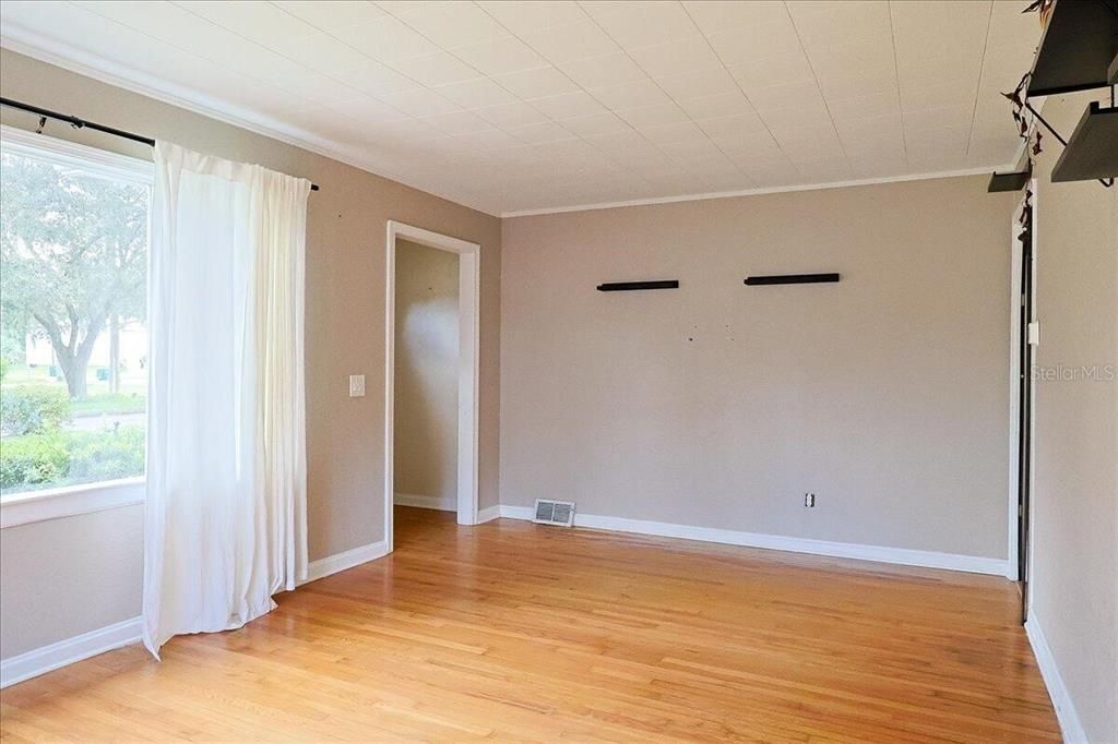 En Venta: $215,000 (3 camas, 2 baños, 1526 Pies cuadrados)