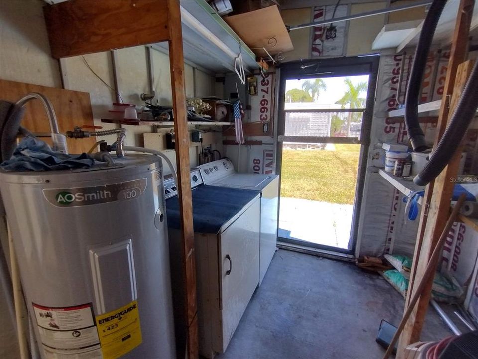 For Sale: $85,900 (2 beds, 1 baths, 768 Square Feet)