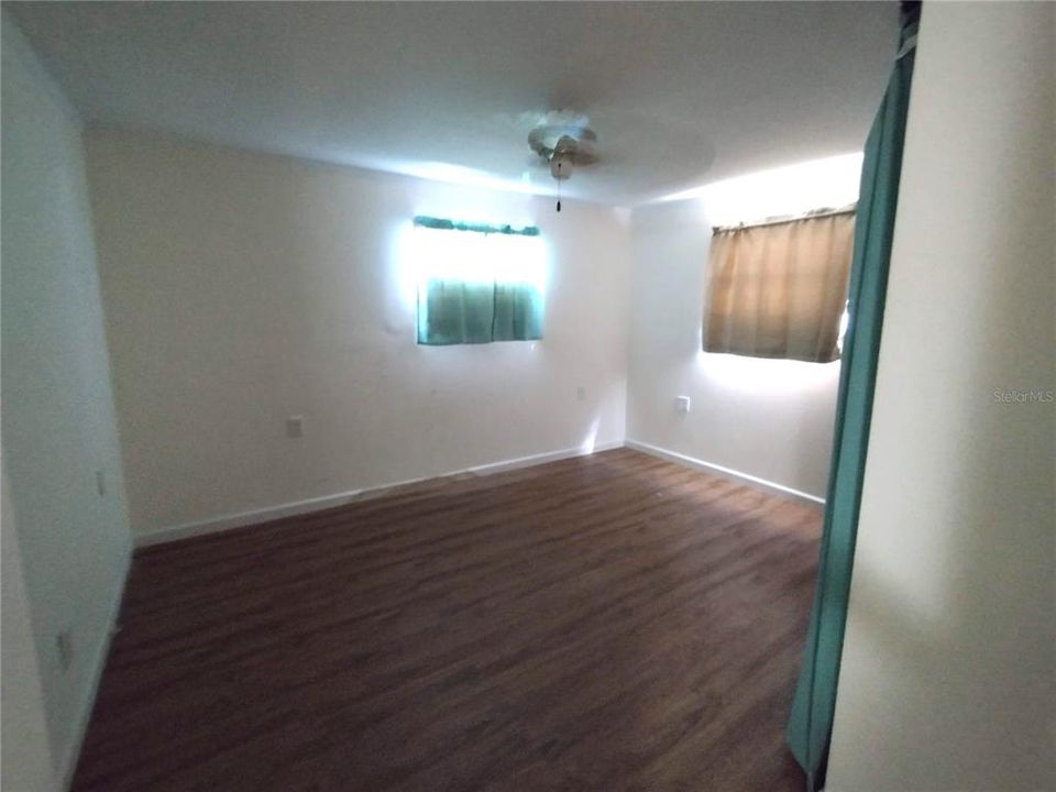 For Sale: $85,900 (2 beds, 1 baths, 768 Square Feet)