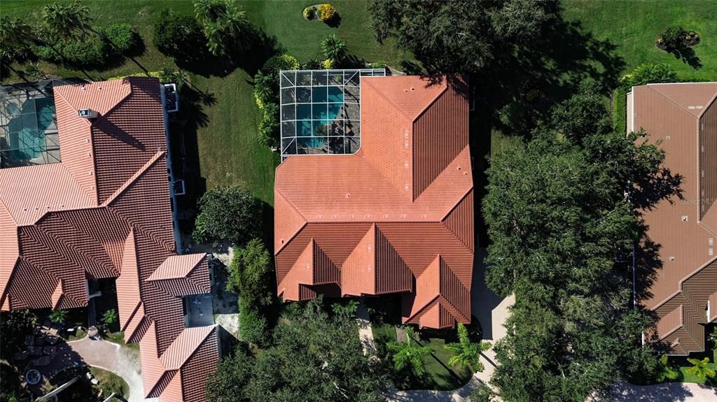 Active With Contract: $1,899,000 (4 beds, 3 baths, 4191 Square Feet)