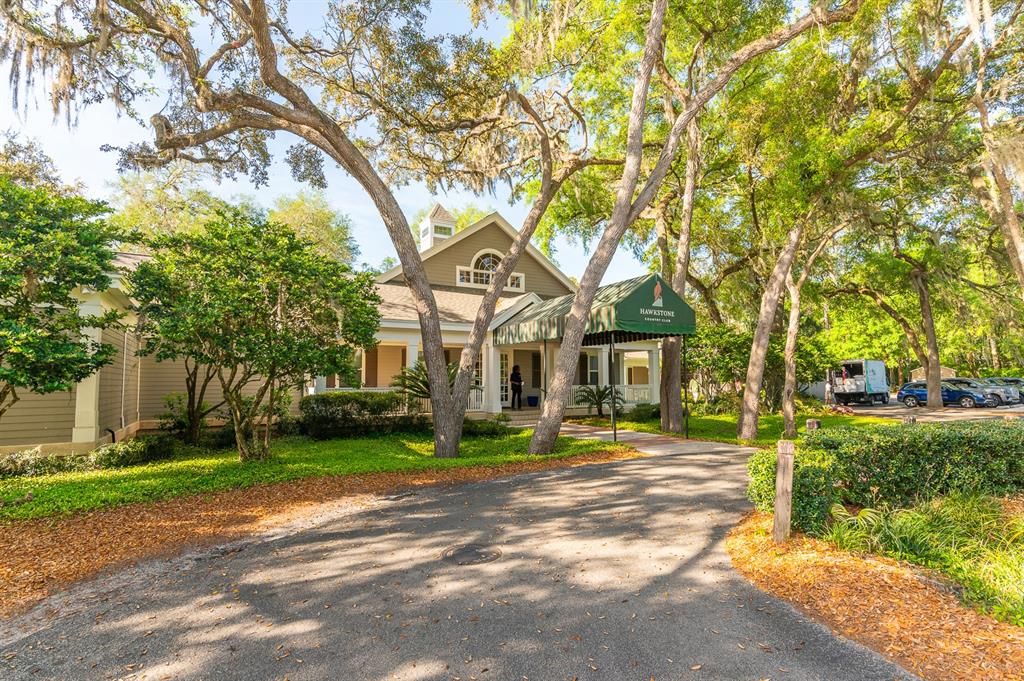 待售: $600,000 (0.18 acres)