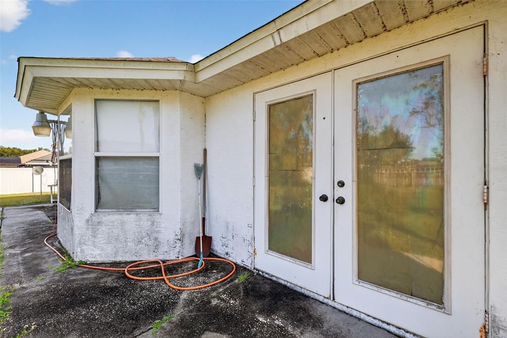 待售: $230,000 (3 贝兹, 2 浴室, 1615 平方英尺)