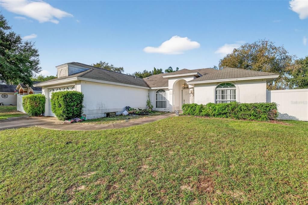 待售: $230,000 (3 贝兹, 2 浴室, 1615 平方英尺)