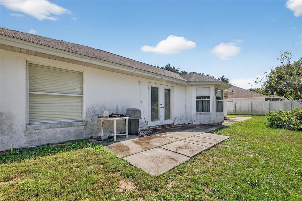 待售: $230,000 (3 贝兹, 2 浴室, 1615 平方英尺)