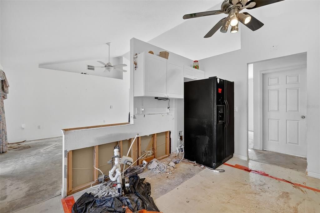 待售: $230,000 (3 贝兹, 2 浴室, 1615 平方英尺)