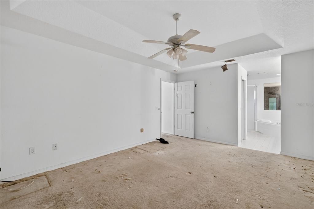 待售: $230,000 (3 贝兹, 2 浴室, 1615 平方英尺)