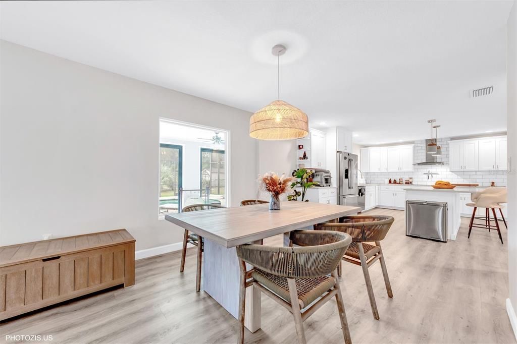 На продажу: $825,000 (4 спален, 3 ванн, 3496 Квадратных фут)