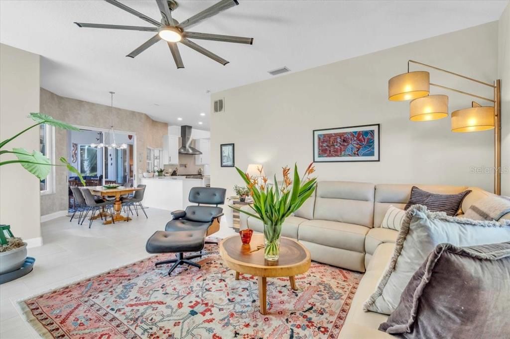 На продажу: $865,000 (3 спален, 3 ванн, 2900 Квадратных фут)