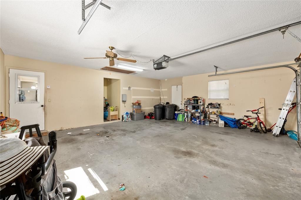 For Sale: $255,000 (3 beds, 2 baths, 2086 Square Feet)