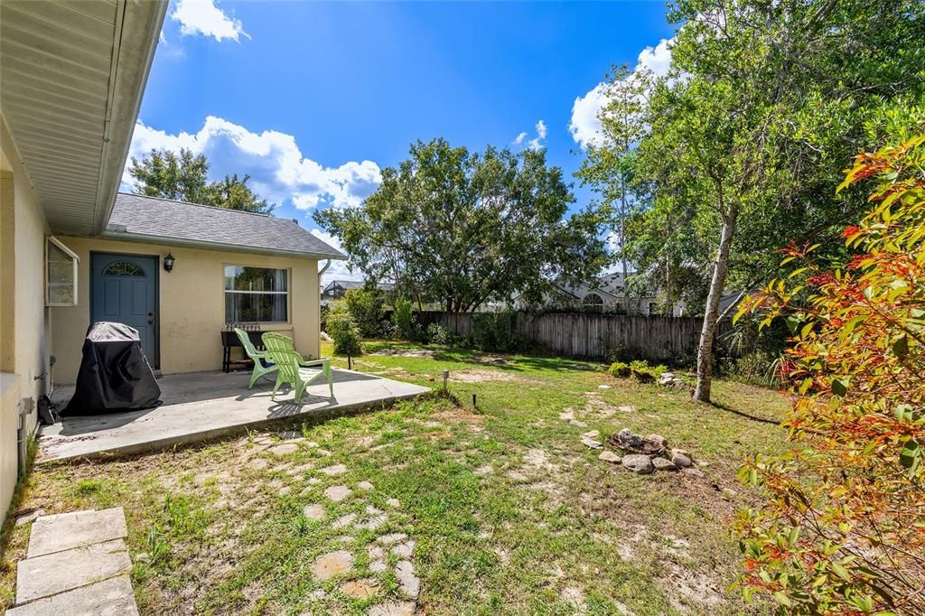 For Sale: $255,000 (3 beds, 2 baths, 2086 Square Feet)