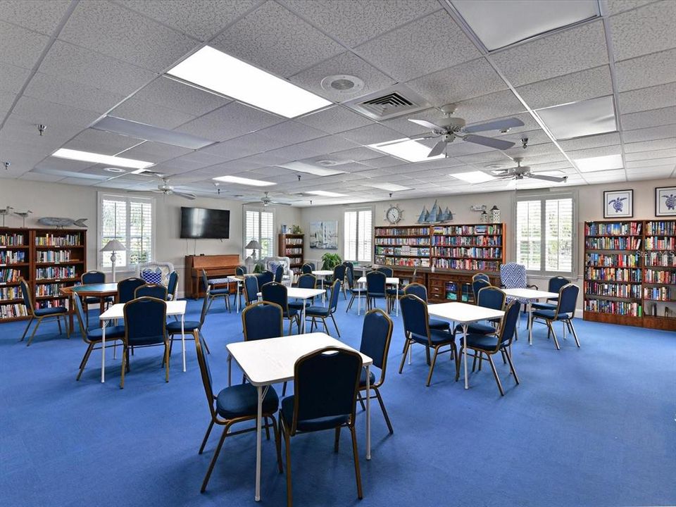 Под контрактом: $325,000 (2 спален, 2 ванн, 1321 Квадратных фут)