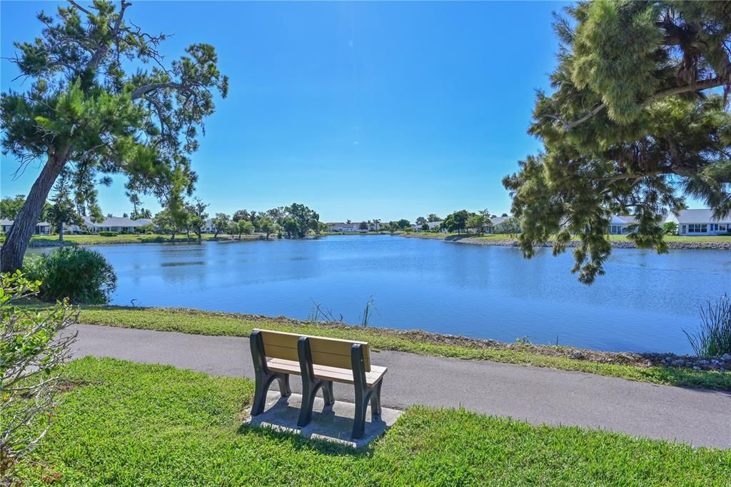 Под контрактом: $325,000 (2 спален, 2 ванн, 1321 Квадратных фут)