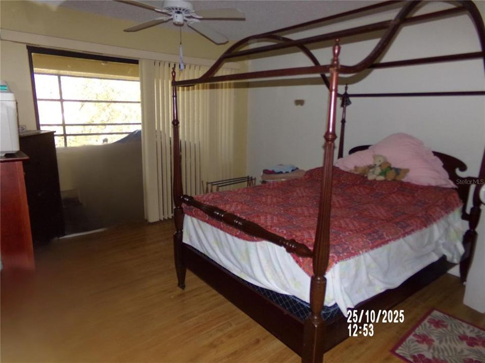 待售: $239,500 (2 贝兹, 2 浴室, 1306 平方英尺)