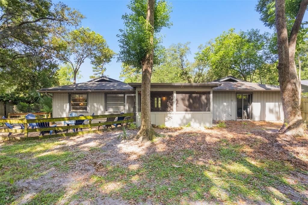 待售: $495,000 (4 贝兹, 2 浴室, 1939 平方英尺)