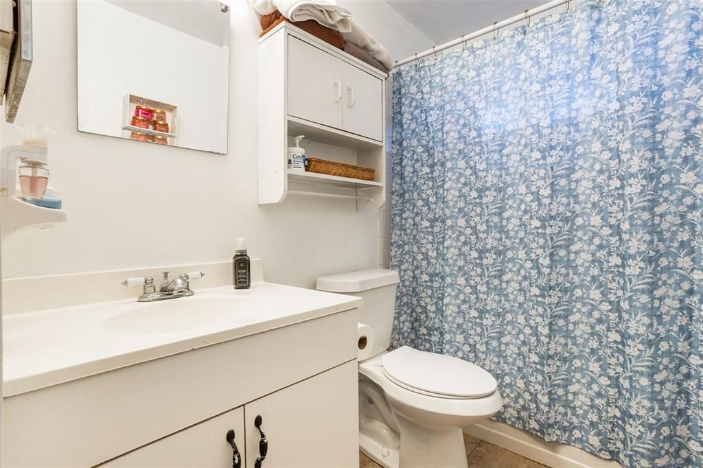 待售: $495,000 (4 贝兹, 2 浴室, 1939 平方英尺)