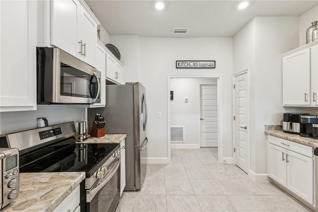 En Venta: $474,900 (4 camas, 3 baños, 2508 Pies cuadrados)