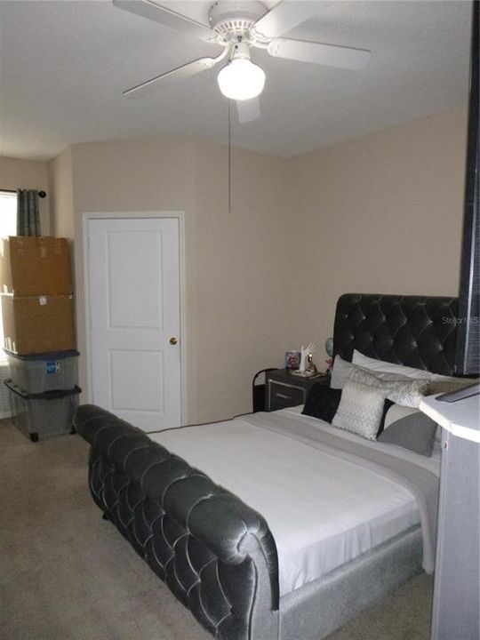 出租: $1,450 (1 贝兹, 1 浴室, 753 平方英尺)