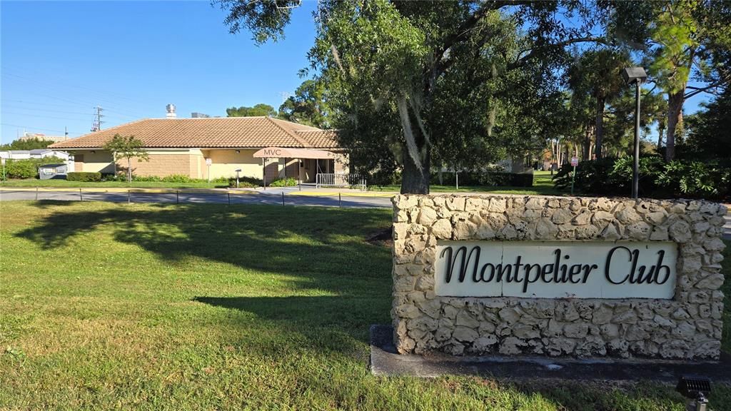 合同活跃: $315,000 (2 贝兹, 2 浴室, 1070 平方英尺)