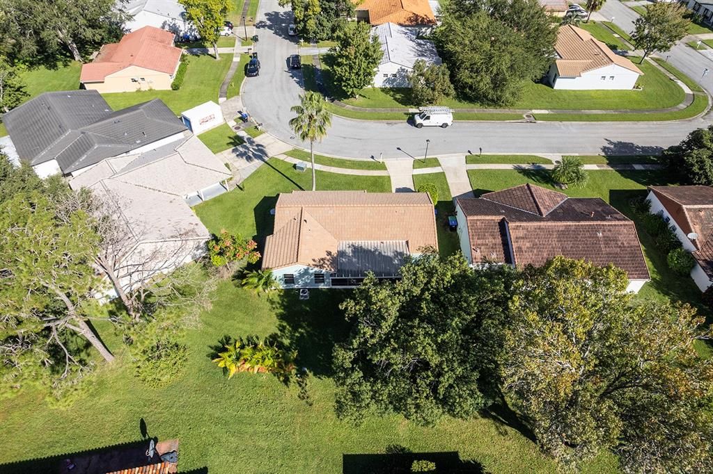 合同活跃: $315,000 (2 贝兹, 2 浴室, 1070 平方英尺)