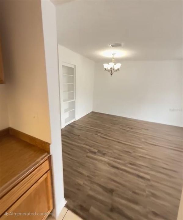 For Rent: $1,300 (2 beds, 1 baths, 867 Square Feet)