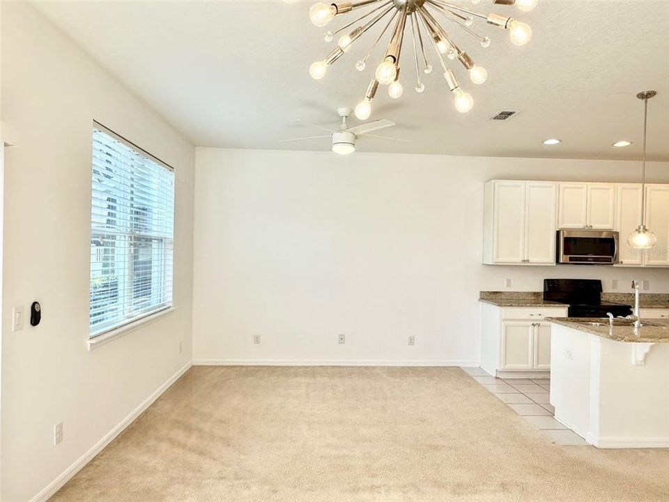 For Rent: $2,150 (3 beds, 2 baths, 1593 Square Feet)