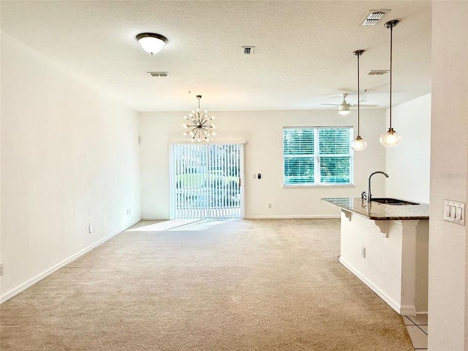 For Rent: $2,150 (3 beds, 2 baths, 1593 Square Feet)