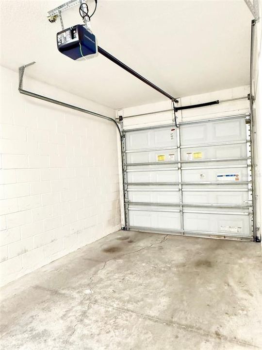 For Rent: $2,150 (3 beds, 2 baths, 1593 Square Feet)