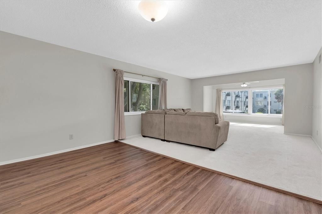 For Rent: $1,650 (2 beds, 2 baths, 1370 Square Feet)