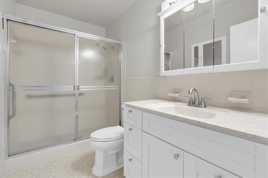 For Rent: $1,650 (2 beds, 2 baths, 1370 Square Feet)