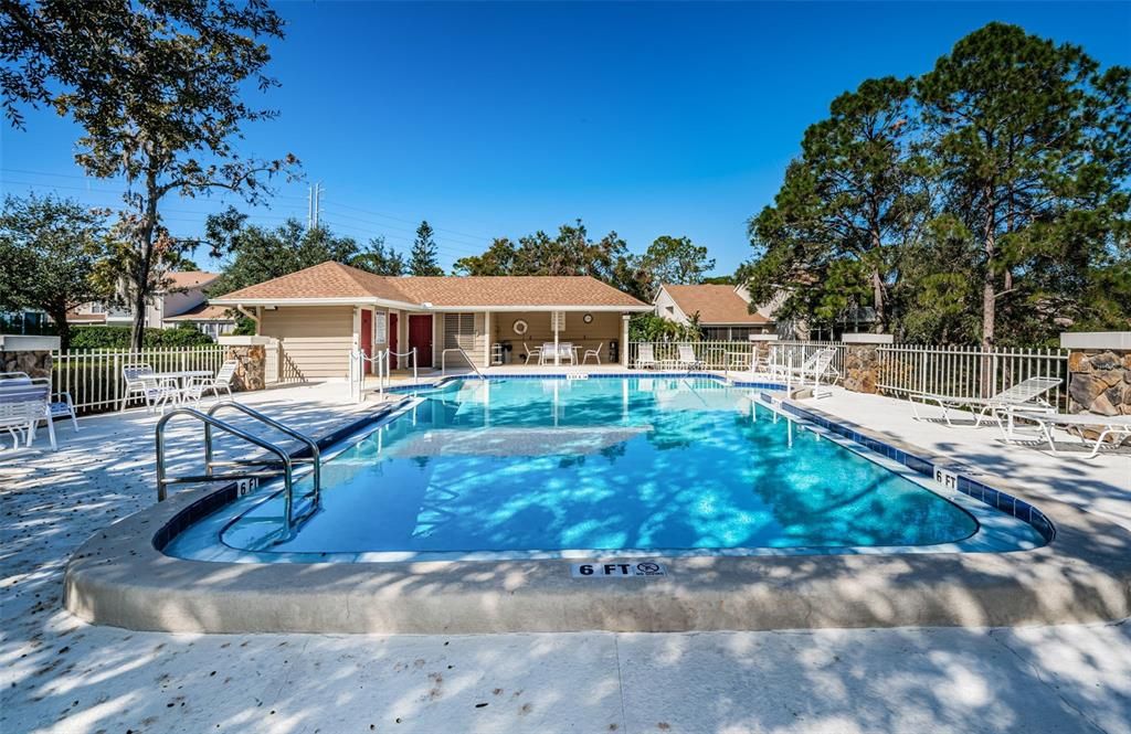 Activo con contrato: $275,000 (2 camas, 2 baños, 1360 Pies cuadrados)