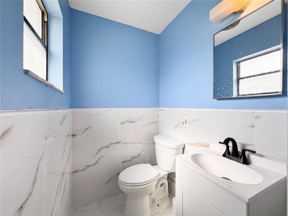 For Rent: $1,700 (3 beds, 1 baths, 1011 Square Feet)