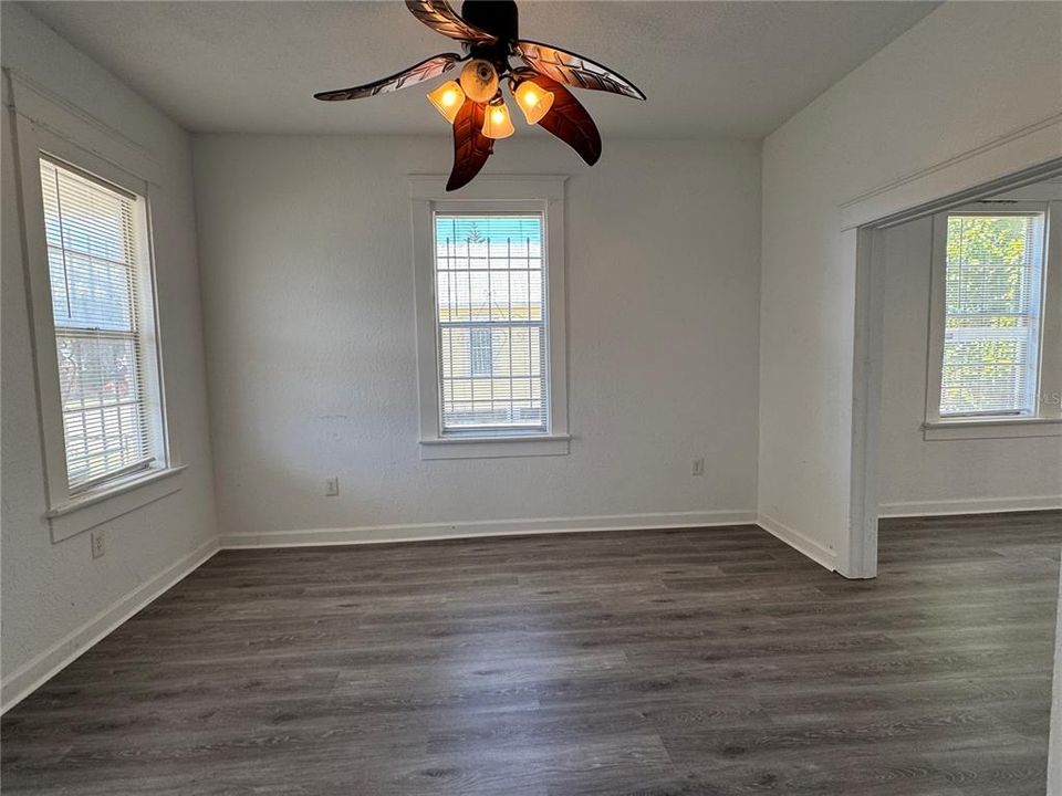 For Rent: $1,745 (3 beds, 1 baths, 1103 Square Feet)