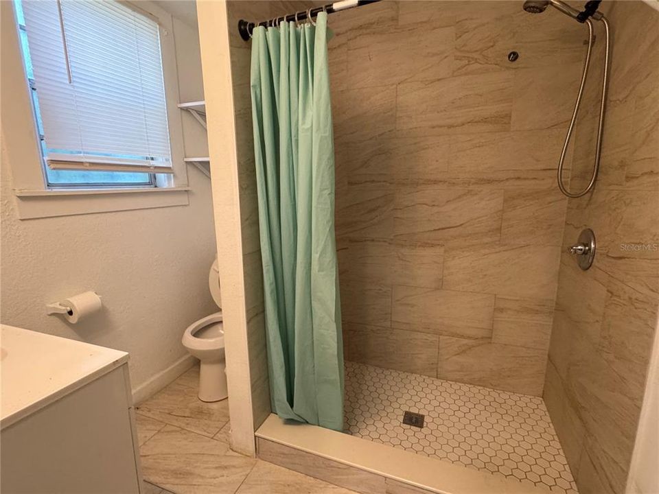 For Rent: $1,745 (3 beds, 1 baths, 1103 Square Feet)