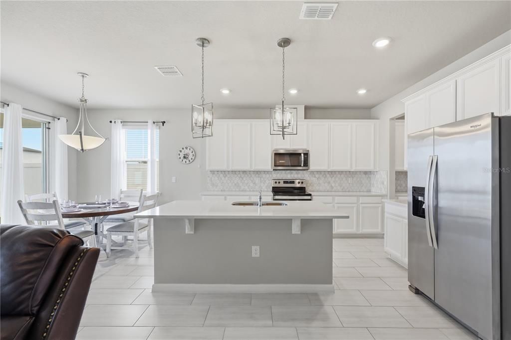 For Sale: $675,000 (5 beds, 4 baths, 3508 Square Feet)