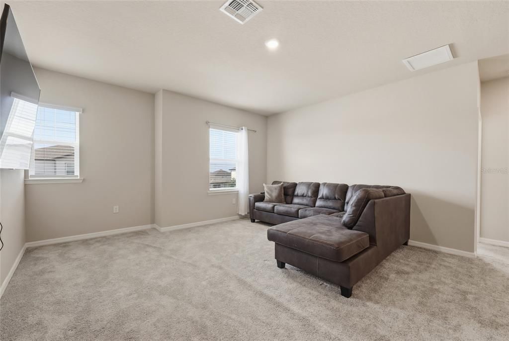 For Sale: $675,000 (5 beds, 4 baths, 3508 Square Feet)