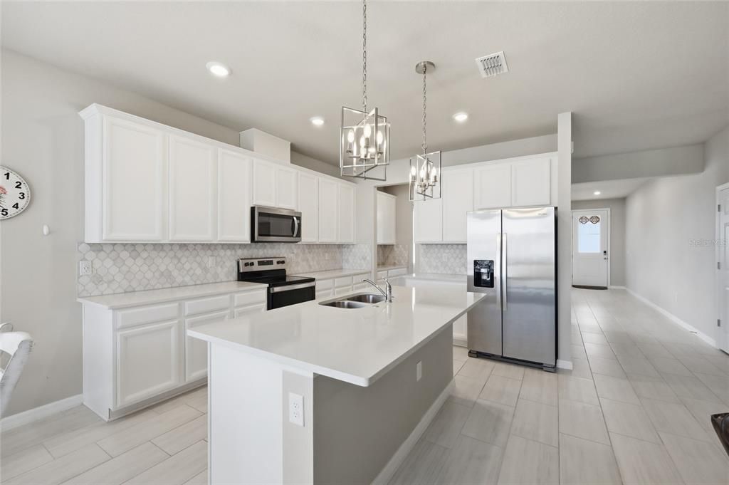 For Sale: $675,000 (5 beds, 4 baths, 3508 Square Feet)