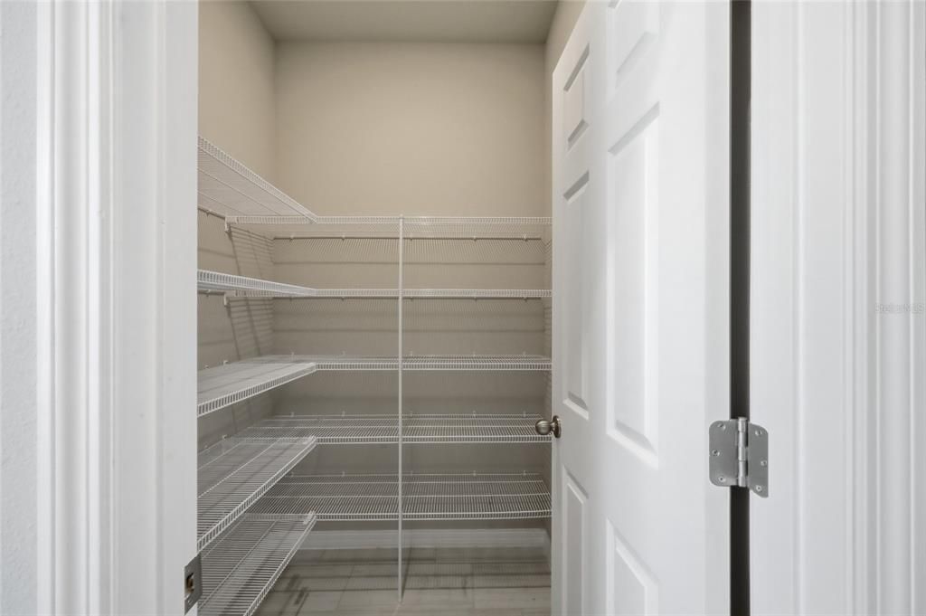 For Sale: $675,000 (5 beds, 4 baths, 3508 Square Feet)