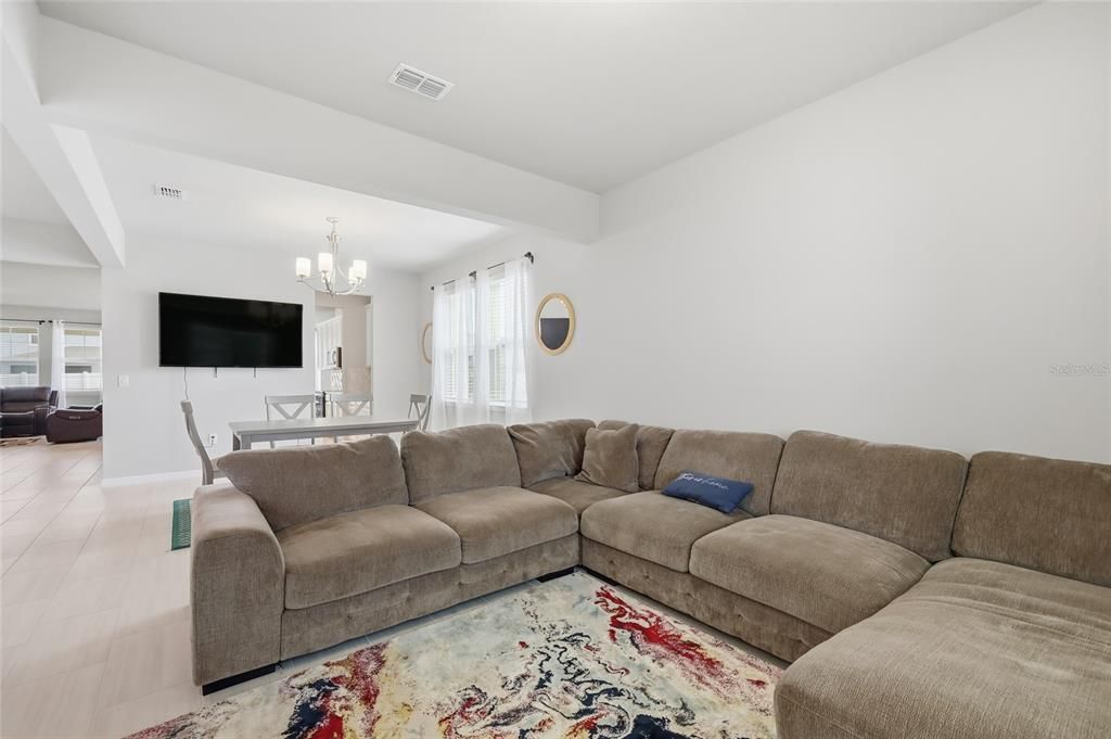 For Sale: $675,000 (5 beds, 4 baths, 3508 Square Feet)