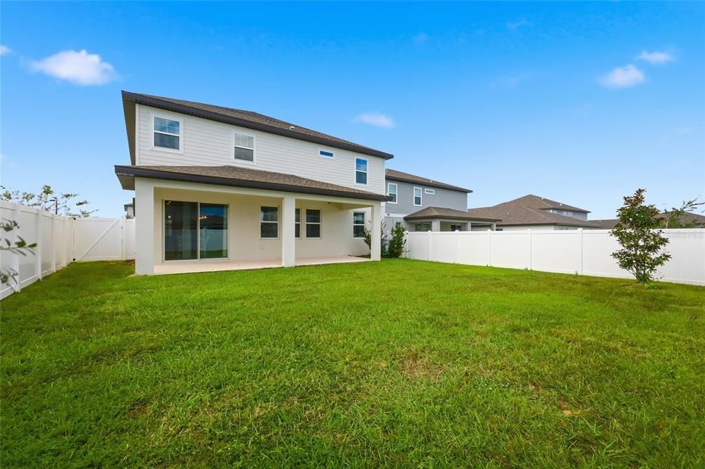 For Sale: $675,000 (5 beds, 4 baths, 3508 Square Feet)