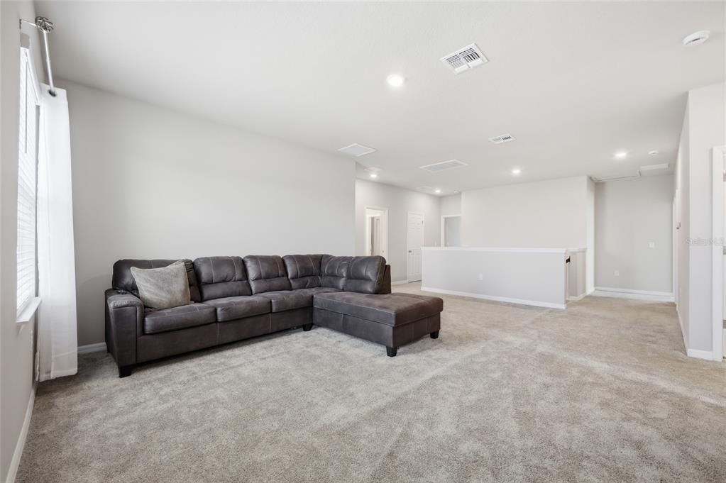 For Sale: $675,000 (5 beds, 4 baths, 3508 Square Feet)